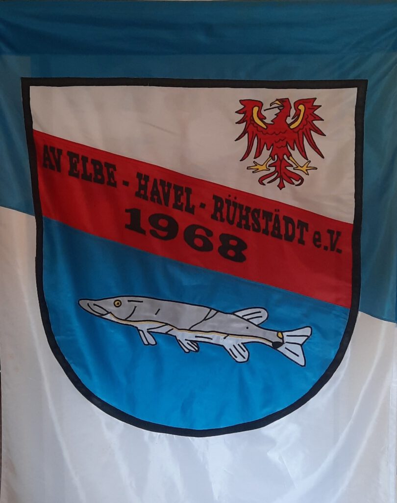 Vereinsfahne E1771242969662 810x1024